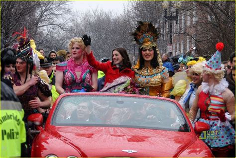 Anne Hathaway: Hasty Pudding Parade!: Photo 2412225 | Anne Hathaway ...