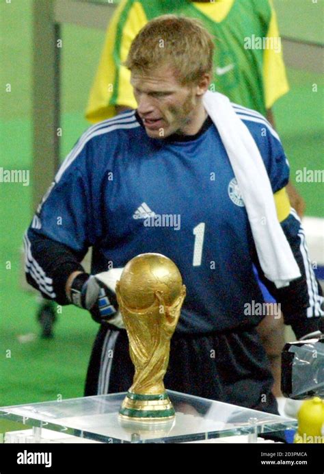 Oliver kahn 2002 world cup hi-res stock photography and images - Alamy