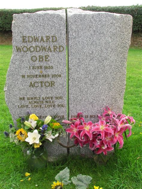 Edward Woodward (1930-2009) - Find a Grave Memorial