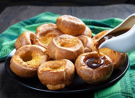 Traditional Yorkshire Pudding Recipe - The Kitchen Magpie