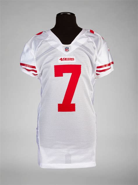 Julien’s to auction Kaepernick rookie jersey - WAG MAGAZINE