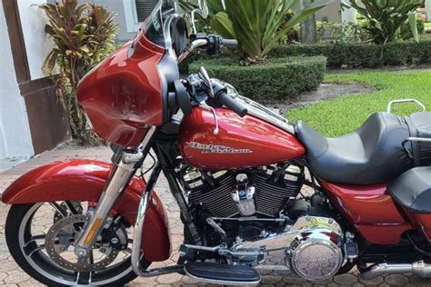 2020 Harley-Davidson Street Glide Motorcycle Rental in Orlando, FL m ...