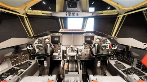 See what the B-52 cockpit could look like after modernization - Aeroflap