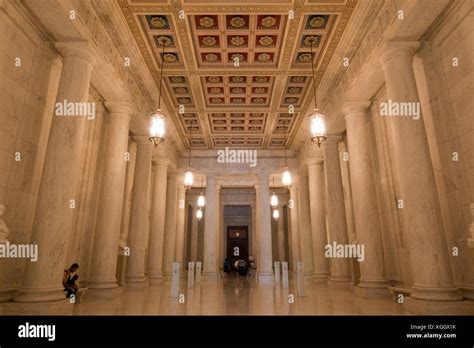 The Great Hall, leading to the main coutroom in the Supreme Court ...