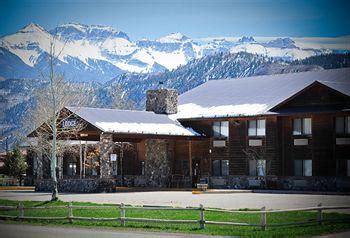 Ridgway Ouray Lodge and Suites Pet Policy