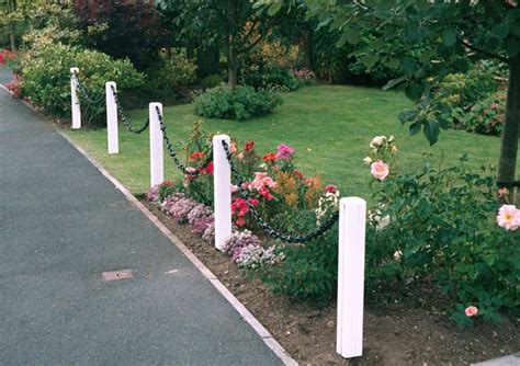 Post Chain Fencing 600mm - Tekplas | Chain fence, Fence landscaping, Backyard fences