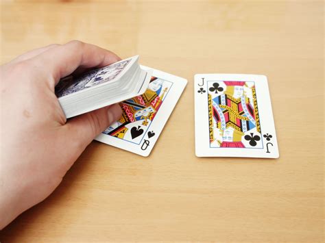 How to Do a Magic Card Trick That Is Cool: 8 Steps