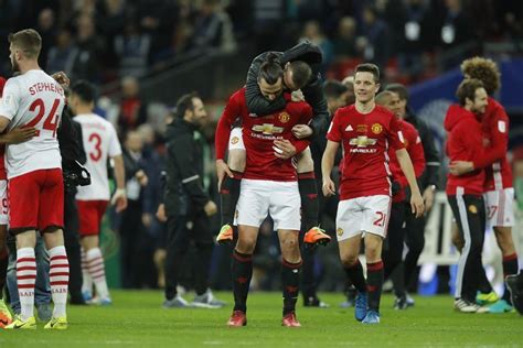 Sports: EPL Final: Manchester United vs Southampton Highlights 3-2 | Manchester united ...