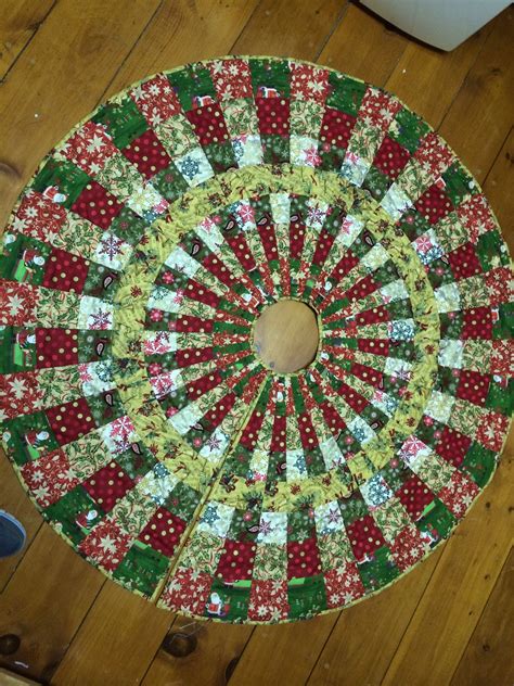 Christmas tree skirt | Christmas Tree Skirts | Pinterest | Christmas ...