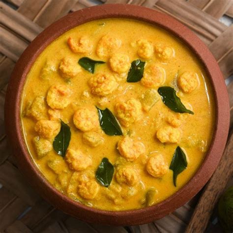 Chingri Malai Curry: Authentic Bengali Prawn Curry Recipe - Licious