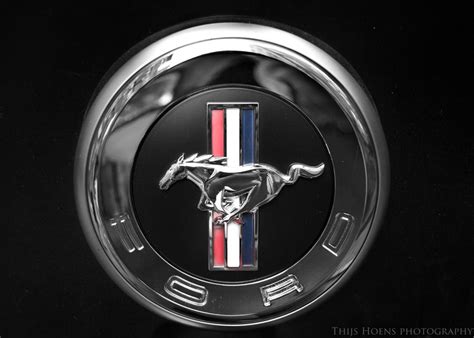 Ford Mustang 2011 Badge by avicii on DeviantArt