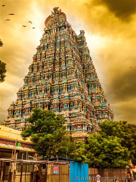 Madurai Meenakshi Amman Temple History, Timings & Details