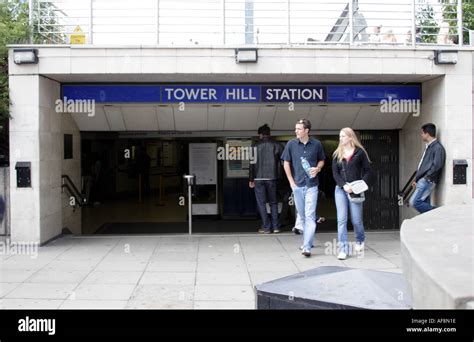 Tower Hill Station London Stock Photo: 4527389 - Alamy