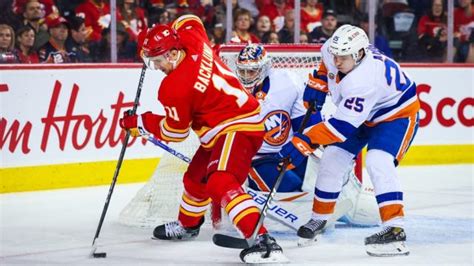 Islanders fall behind early and can't recover in 4-1 loss to Flames