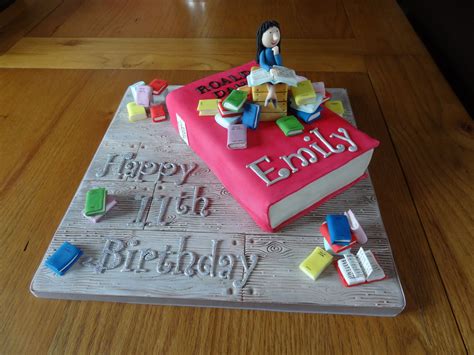 Roald Dahl cake | Book cakes, 1st birthday cakes, Boy birthday cake