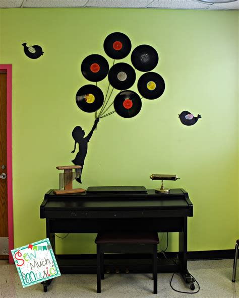 10 Great Examples of Music Classroom Decor - Mrs. Miracle's Music Room