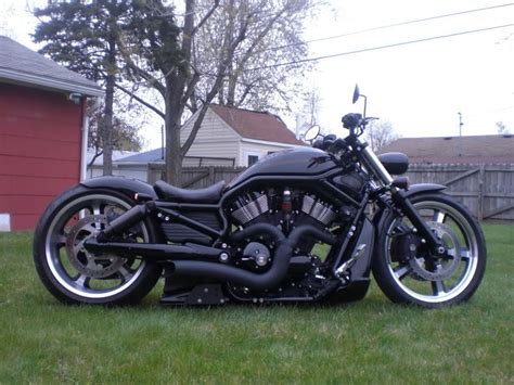 Harley-Davidson V-Rod Night Rod Exhaust