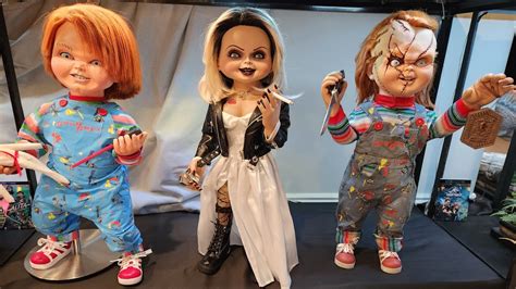 Neca Bride of Chucky: Chucky Life Size Doll Unboxing/Review - YouTube