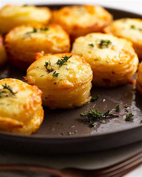 Cheesy Mini Potato Gratin Stacks Muffin Tin | therecipecritic