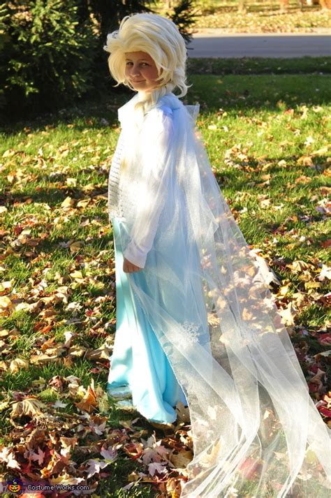 Elsa and Anna Costumes | DIY Costumes Under $35 - Photo 2/4