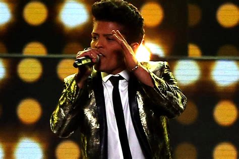 Bruno Mars Announces New Single '24k Magic'