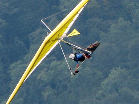 Hang Gliding - Himachal Online