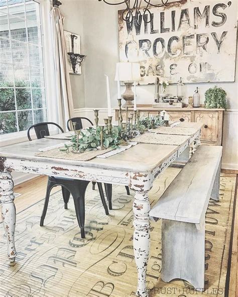 Popular Rustic Farmhouse Style Ideas For Dining Room Decor 38 - HMDCRTN