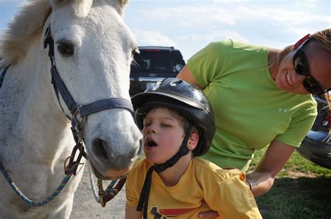 Coffee Clutch with Dutch Henry: Feature Friday- Therapy Horses