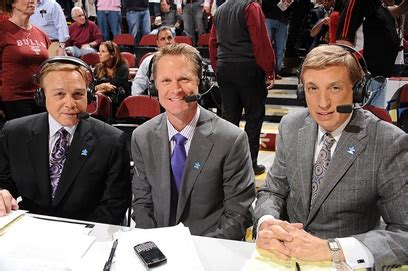 Marv Albert, Mike Fratello reuniting to call NBA play-in game