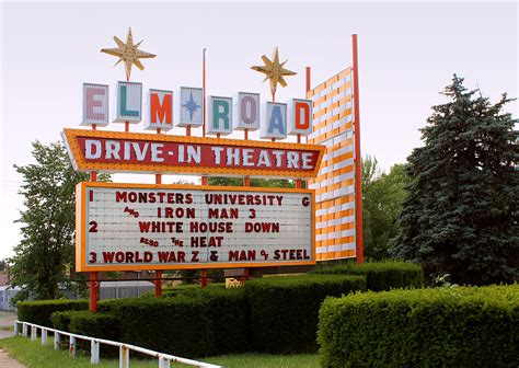 usa - Are there examples of Googie architecture outside the U.S ...