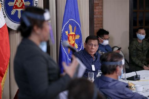 Duterte discusses COVID-19 response with health experts | ABS-CBN News