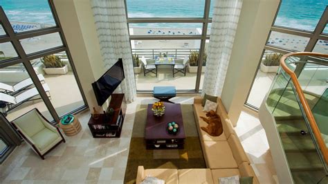 Loews Miami Beach Hotel in Miami Beach, Florida