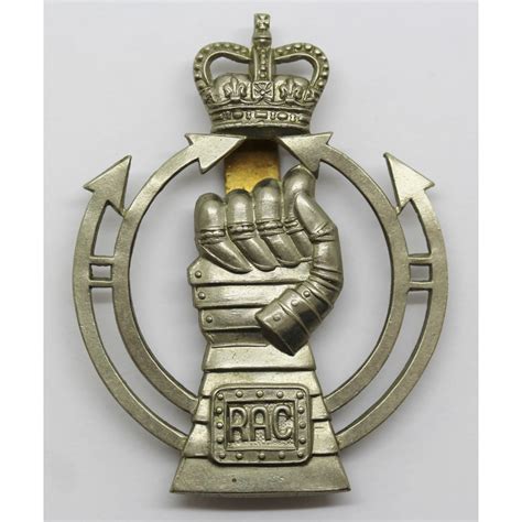 Royal Armoured Corps (R.A.C.) Cap Badge - Queen's Crown