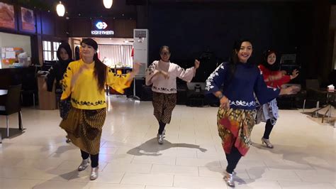 Selayang Pandang Line Dance (Choreographed by Ema Ambunsuri/Uld Cab Sby) - YouTube