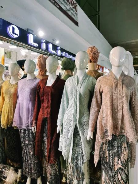 5+ Things To Buy in Tanah Abang Market, Jakarta’s Modest Shopping ...