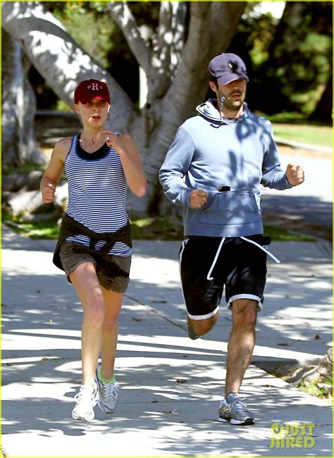 Natalie Portman & Benjamin Millepied Jog in Los Feliz: Photo 2597680 ...