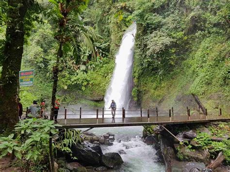 Situ Gunung Suspension Bridge Guide & Activities - IdeTrips