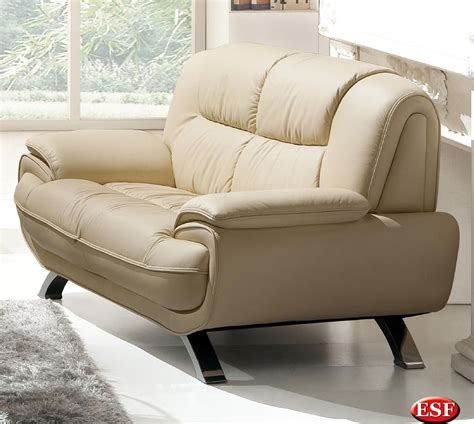 Stylish Living Room Loveseat with Decorative Stitching Shop modern Italian and luxury furniture ...