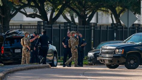 Houston police officer killed in apartment complex shooting - CNN