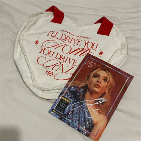 LIMITED EDITION Sabrina Carpenter Signed Lyric Book, Hobbies & Toys ...