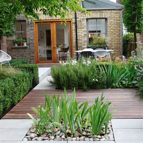 Small garden ideas to make the most of a tiny space | Garden design plans, Modern garden design ...