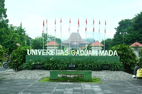 Informasi Lowongan Kerja Non PNS Terbaru Universitas Gajah Mada (UGM ...