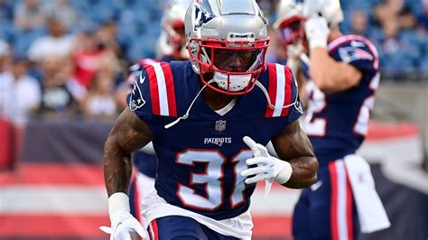 Patriots' Jonathan Jones is NFL's unlikely 'lockdown' cornerback