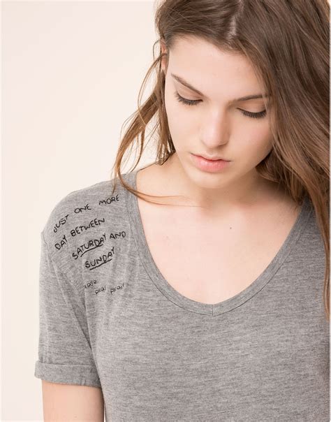 GREY LOOSE NECK T-SHIRT WITH EMBROIDERED DETAIL - NEW PRODUCTS - NEW PRODUCTS - PULL&BEAR Turkey ...