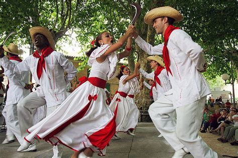 Cuban Folk Costume and Dance | Cuban dress, Folk costume, Costumes around the world