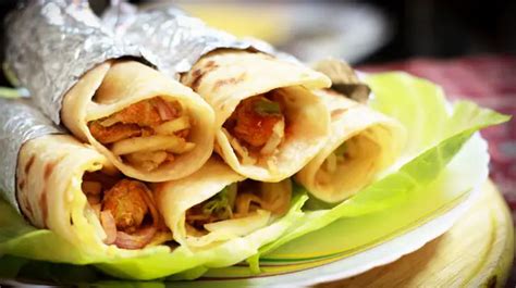 Popular Street Foods in Pakistan - exploria.pk