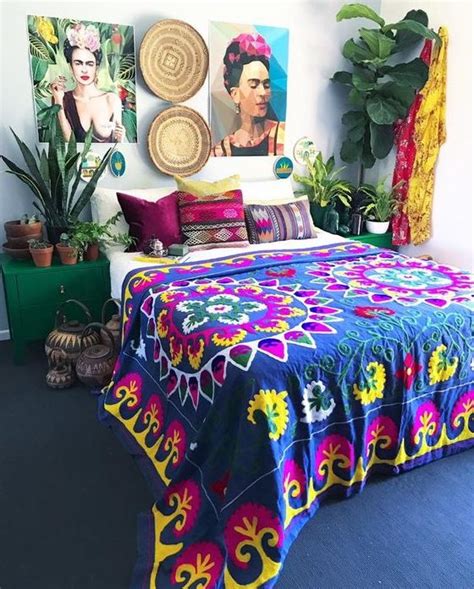 30 Maximalist Bedroom Decor Ideas That Wow - Shelterness