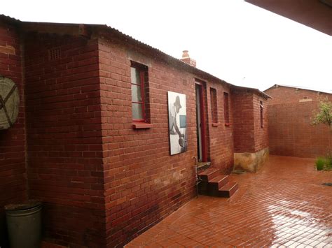 Annie Shoberg: Nelson Mandela’s House in Soweto