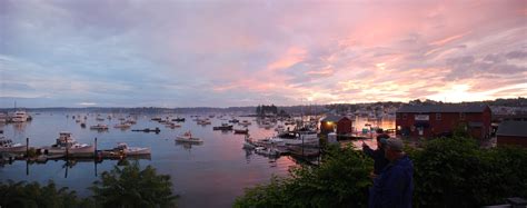 10 Prettiest Coastal Towns In Maine -- Yankee Magazine Ogunquit Maine ...