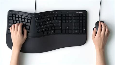 Buy Microsoft Ergonomic Mouse – Microsoft Store Singapore